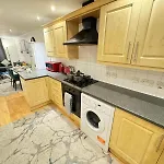 Affordable Family Apartment In Kilburn